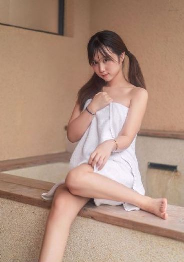厨房掀裙在厨房里做运动_4K免费观看最新