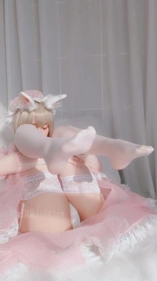 夜夜春精品AAAAXXXX_在线手机观看