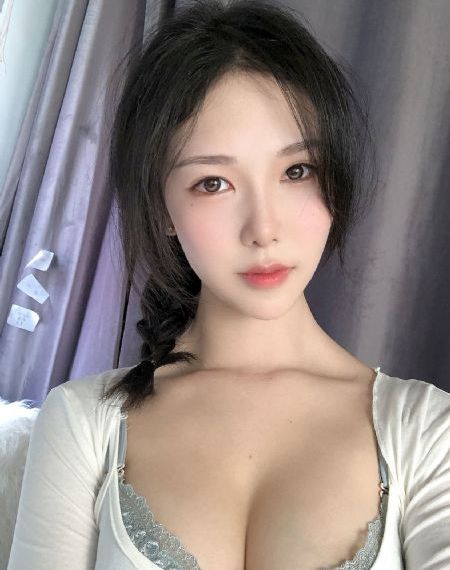 欧美丝袜高跟鞋一区二区_BD英语高清完整版