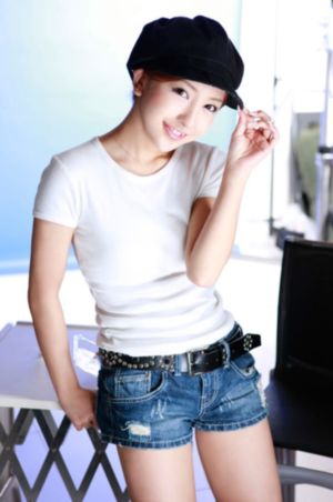 成年美女黄又色的美女网网站_DVD视频大全