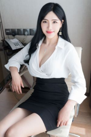 刘亦菲穿短裙照片大全_免费高清观看