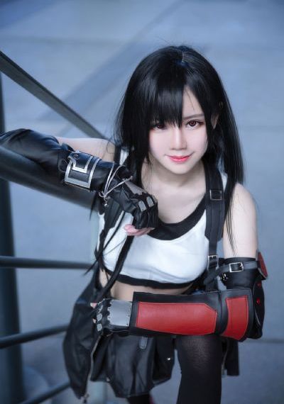 美女跪下吃J8免费视频软件_1080P免费观看超清