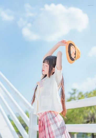 边吃奶边扎下面很爽免费视频_蓝光完整视频观看